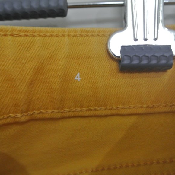 Yellow pants - Picture 5 of 5